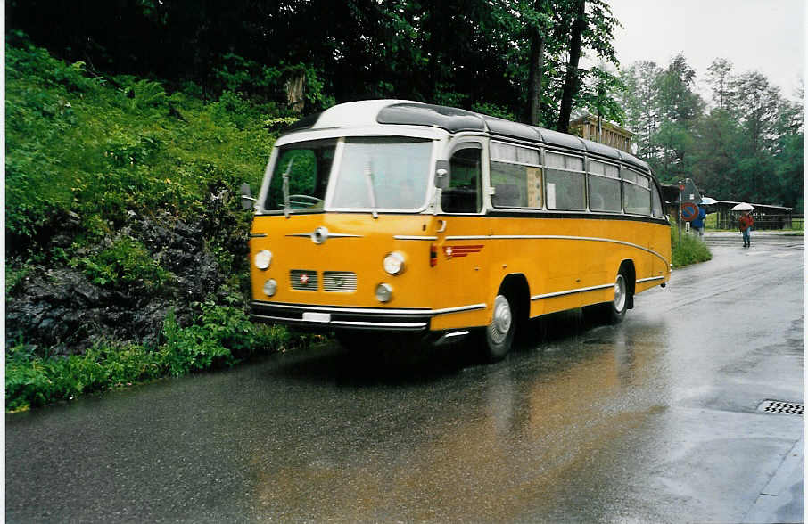 (047'027) - Zimmerli U., Oftringen - AG 57'298 - Berna/T�scher (ex Stutz, Oberlunkhofen; ex Leu, Schongau; ex Wicki, Bremgarten; ex P 22'054; ex P 20'704) am 10. Juni 2001 in Ballenberg, West