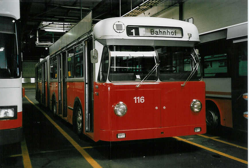 (048'527) - WV Winterthur - Nr. 116 - Berna/SWS-R&J Gelenktrolleybus am 18. Juli 2001 in Winterthur, Depot Gr�zefeld