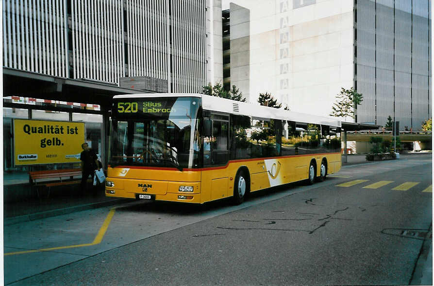 (048'622) - PTT-Regie - P 26'000 - MAN am 18. Juli 2001 in Z�rich, Flughafen