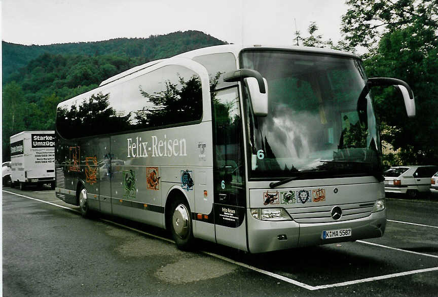 (048'633) - Aus Deutschland: Abel, K�ln - Nr. 6/K-MA 5587 - Mercedes am 20. Juli 2001 in Thun, Seestrasse