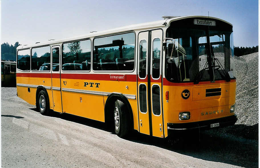 (049'322) - Schmid, Th�rishaus - BE 26'206 - Saurer/T�scher (ex P 24'244) am 25. August 2001 in Niederbipp, Saurertreffen