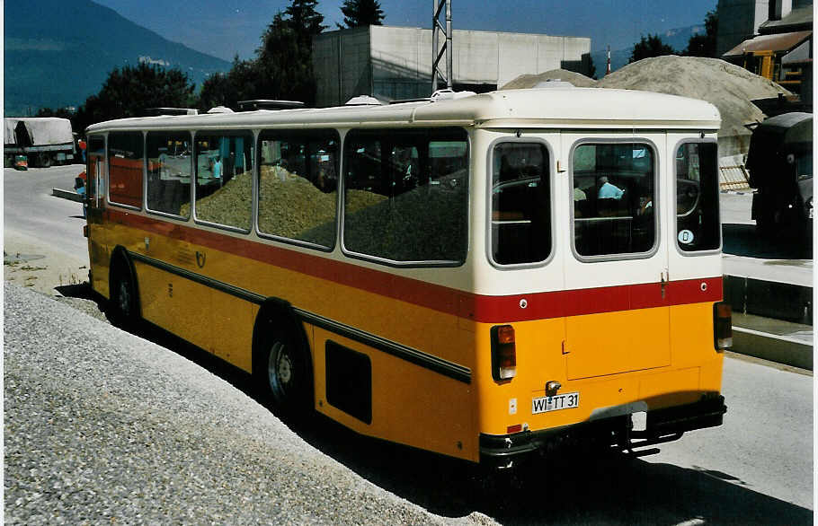 (049'434) - Aus Deutschland: Wittgen, Wiesbaden - WI-TT 31 - Saurer/T�scher (ex Sch�r, Aegerten; ex P 24'239) am 25. August 2001 in Niederbipp, Saurertreffen