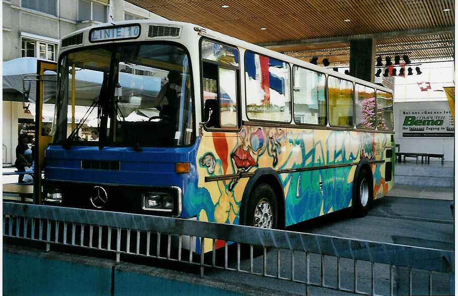 (049'506) - Stiftung f�r das Pflegekind, Solothurn - SO 140'494 - Mercedes/FHS (ex Gessinger, Bad Ragaz; ex P 23'320) am 25. August 2001 in Grenchen, Marktplatz