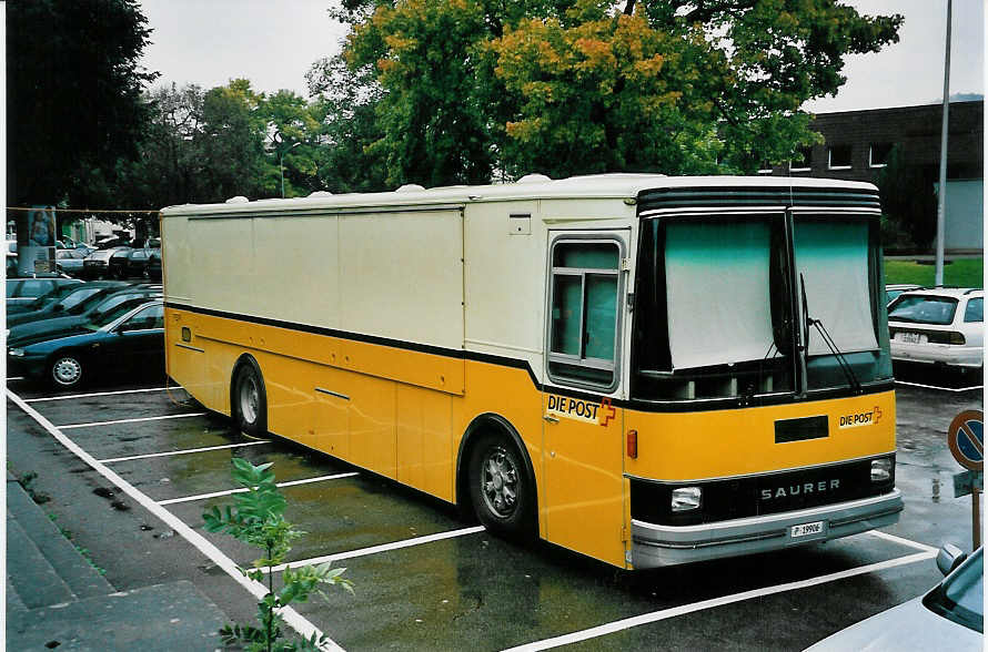 (049'827) - PTT-Regie - P 19'906 - Saurer/Lauber Automobilpostb�ro am 23. September 2001 in Burgdorf, Marktplatz (allerletzter Einsatztag!)
