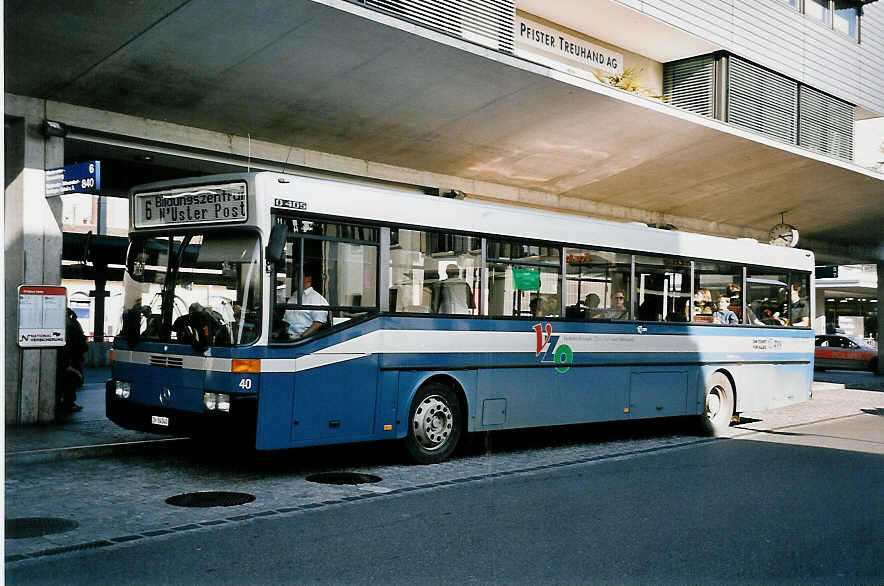(050'024) - VZO Gr�ningen - Nr. 40/ZH 54'340 - Mercedes am 6. Oktober 2001 beim Bahnhof Uster