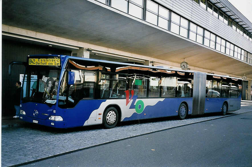 (050'030) - VZO Gr�ningen - Nr. 60/ZH 691'892 - Mercedes am 6. Oktober 2001 beim Bahnhof Uster