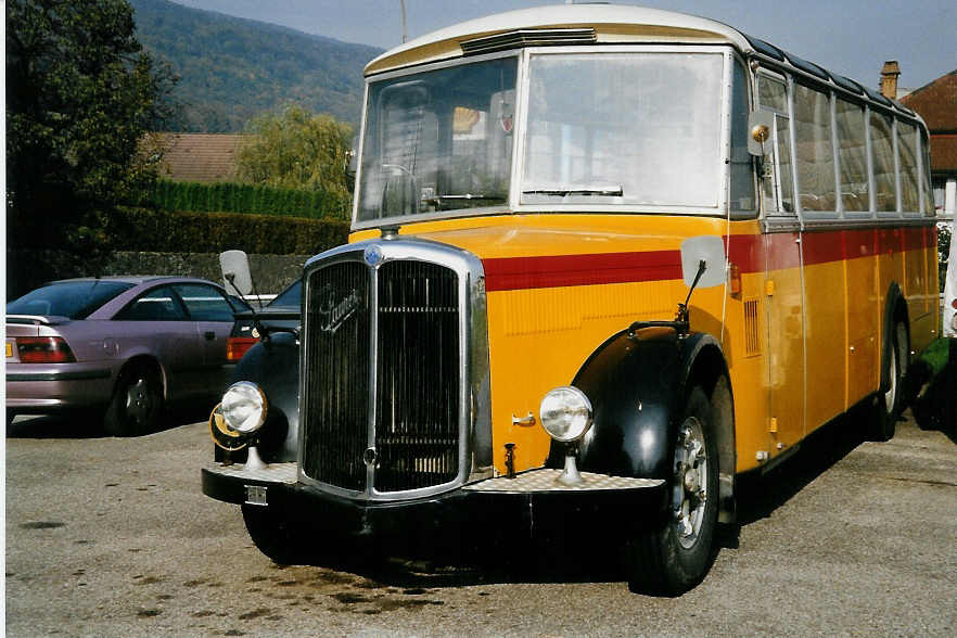 (050'324) - Zwahlen, Cornaux - Saurer/Lauber am 17. Oktober 2001 in Cornaux, H�tel du Soleil