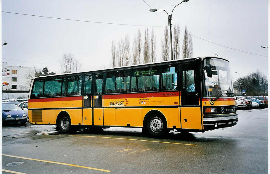 (052'208) - AVA Aarberg - Nr. 10/BE 112'610 - Setra am 2. M�rz 2002 in Biel, Kongresshaus