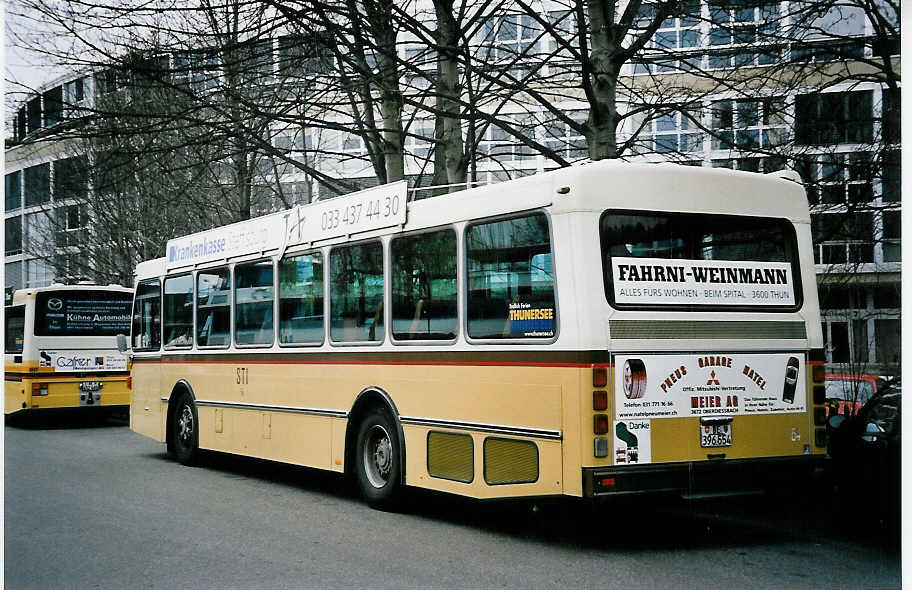 (052'220) - STI Thun - Nr. 54/BE 396'554 - Saurer/R&J am 16. M�rz 2002 bei der Schiffl�ndte Thun
