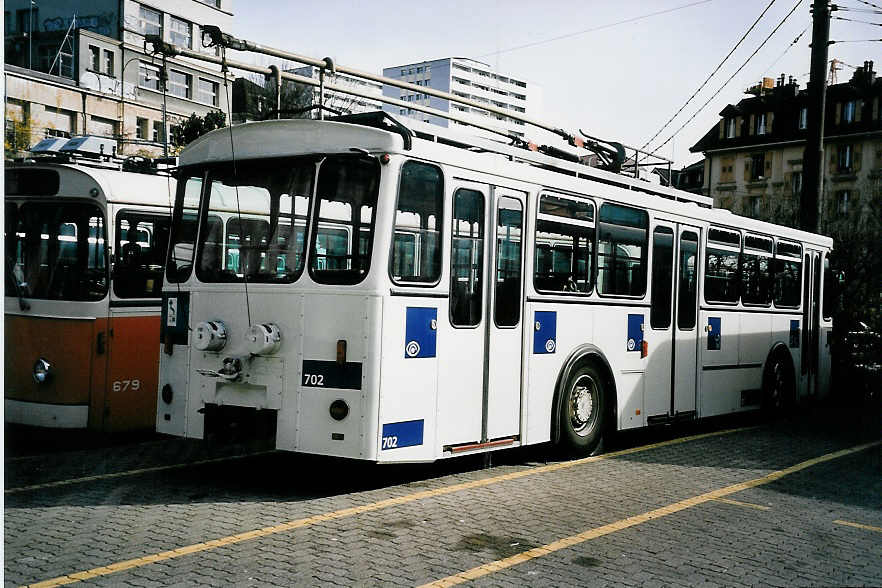 (052'410) - TL Lausanne - Nr. 702 - FBW/Hess Trolleybus am 17. M�rz 2002 in Lausanne, D�p�t Borde