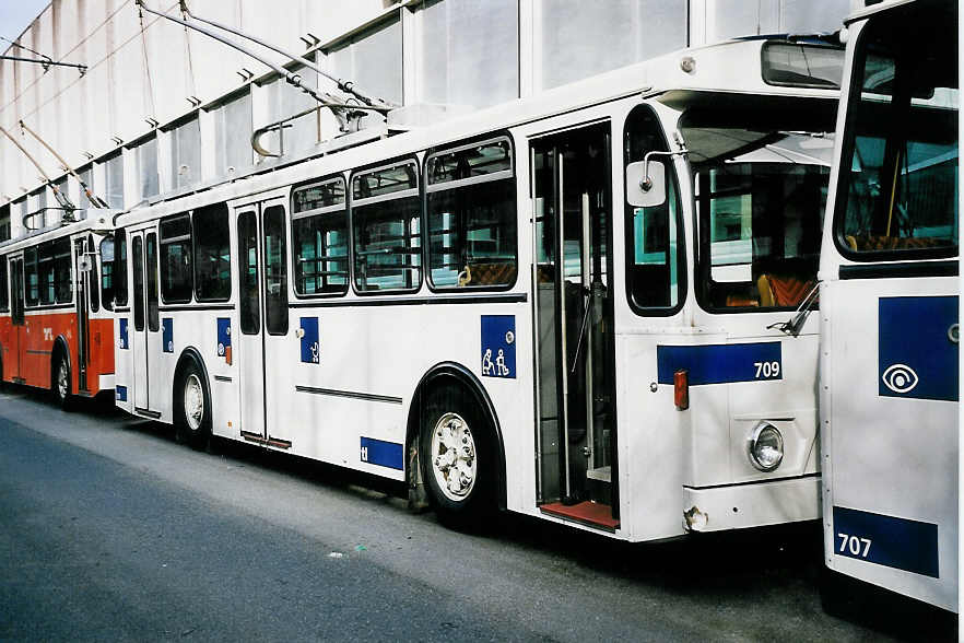 (052'414) - TL Lausanne - Nr. 709 - FBW/Hess Trolleybus am 17. M�rz 2002 in Lausanne, D�p�t Borde
