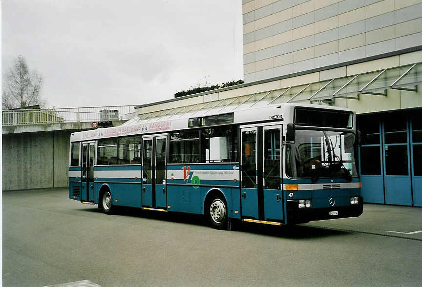 (052'531) - VZO Gr�ningen - Nr. 47/ZH 236'747 - Mercedes am 23. M�rz 2002 in Gr�ningen, Garage