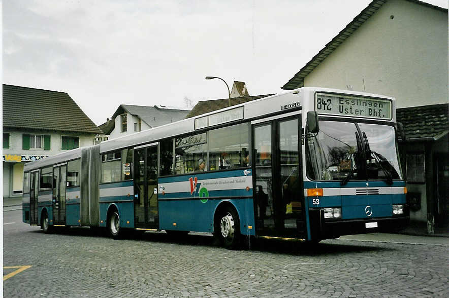 (052'606) - VZO Gr�ningen - Nr. 53/ZH 239'853 - Mercedes am 23. M�rz 2002 in Oetwil, Station