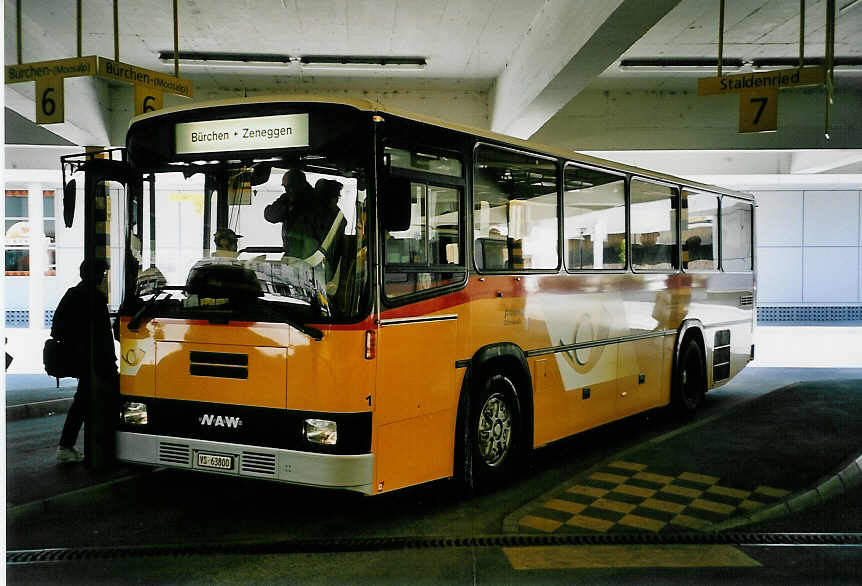 (053'015) - Autotour, Visp - Nr. 1/VS 63'800 - NAW/Lauber (ex Lehner, B�rchen Nr. 1) am 18. April 2002 in Visp, Postauotstation