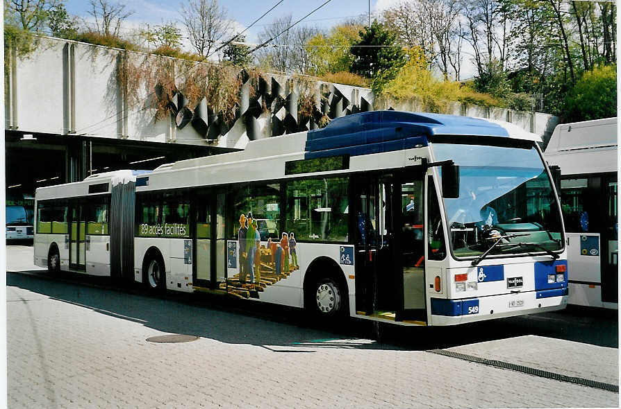 (053'109) - TL Lausanne - Nr. 549/VD 1520 - Van Hool am 19. April 2002 in Lausanne, D�p�t Borde