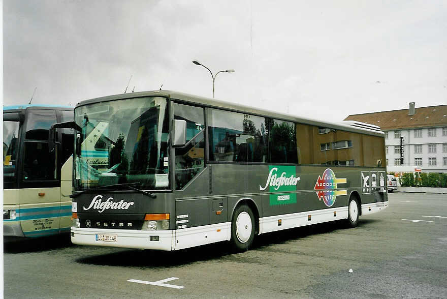 (054'330) - Aus Deutschland: Stiefvater, L�rrach - L�-JR 448 - Setra am 13. Juli 2002 in Biel, Terminal B
