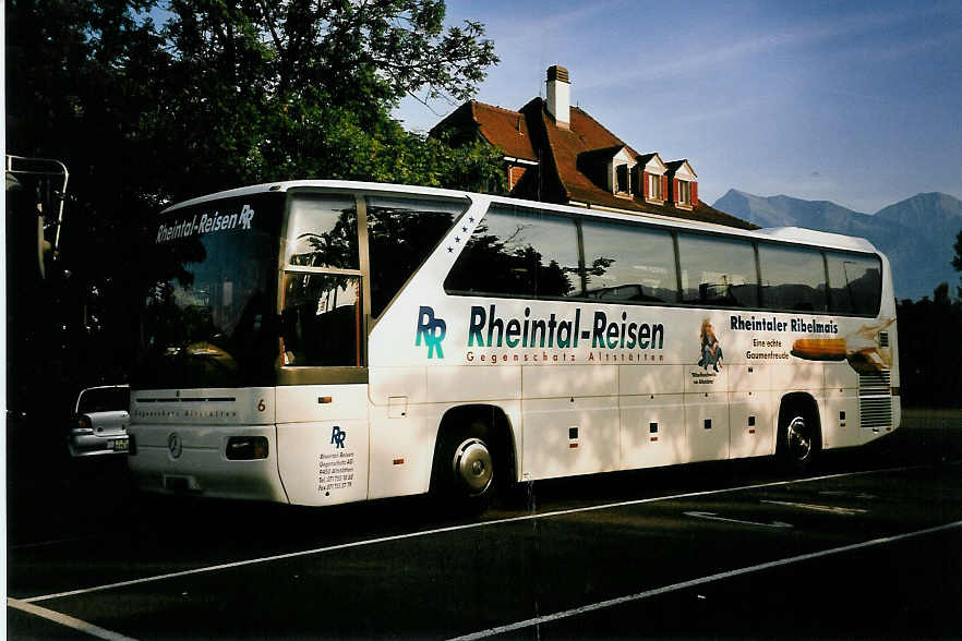 (055'417) - Gegenschatz, Altst�tten - Nr. 6/SG 43'208 - Mercedes am 23. August 2002 in Thun, Seestrasse