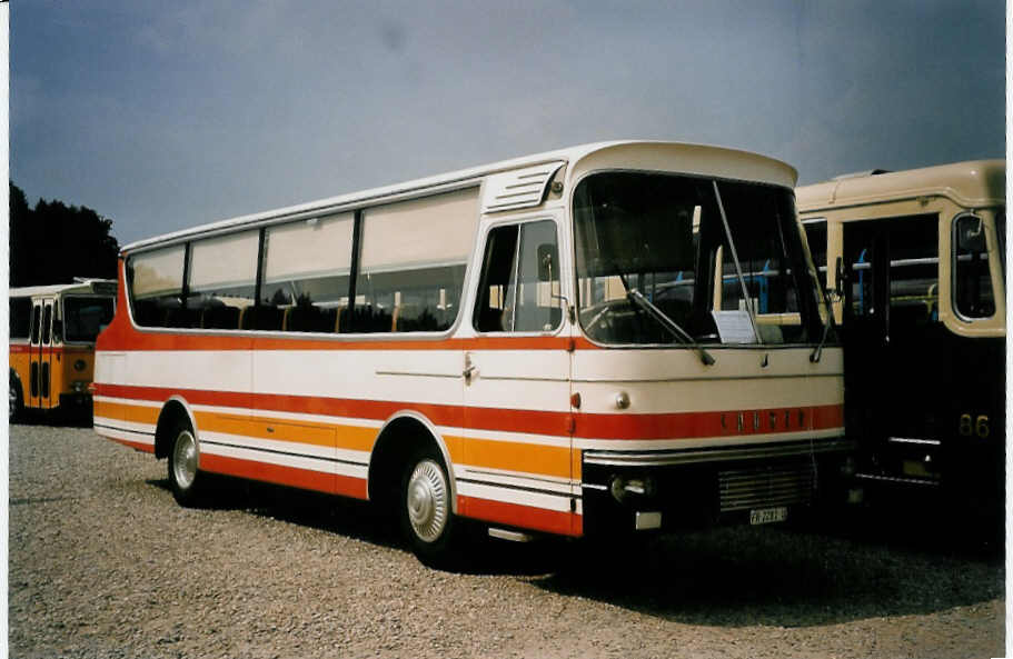 (055'710) - Henzen, S�vaz - FR 2281 U - Saurer/Eggli (ex Cuendet, Epalinges; ex AVJ Les Bioux) am 31. August 2002 in Niederbipp, Saurertreffen