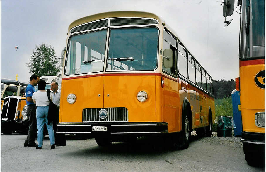 (055'810) - Guggenb�hl, Wettswil - AG 9125 U - Saurer/Saurer (ex Hugener, Stein; ex Moser, Preonzo; ex Geiger, Adelboden Nr. 20; ex P 25'534) am 31. August 2002 in Niederbipp, Saurertreffen