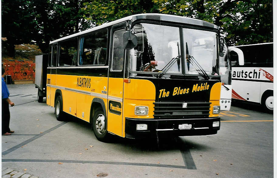 (055'904) - Albatros, Emmenbr�cke - LU 15'653 - Magirus-Deutz (ex Bossert, Menzberg) am 31. August 2002 in Murten, Carterminal