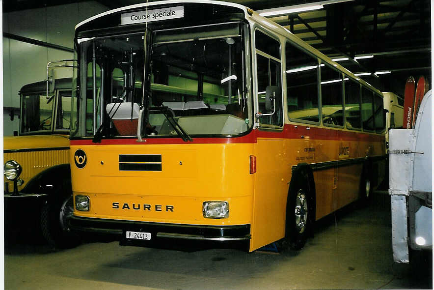 (057'117) - PTT-Regie - P 24'413 - Saurer/R&J am 26. Oktober 2002 in Schwarzenburg, Aussenlager Museum f�r Kommunikation