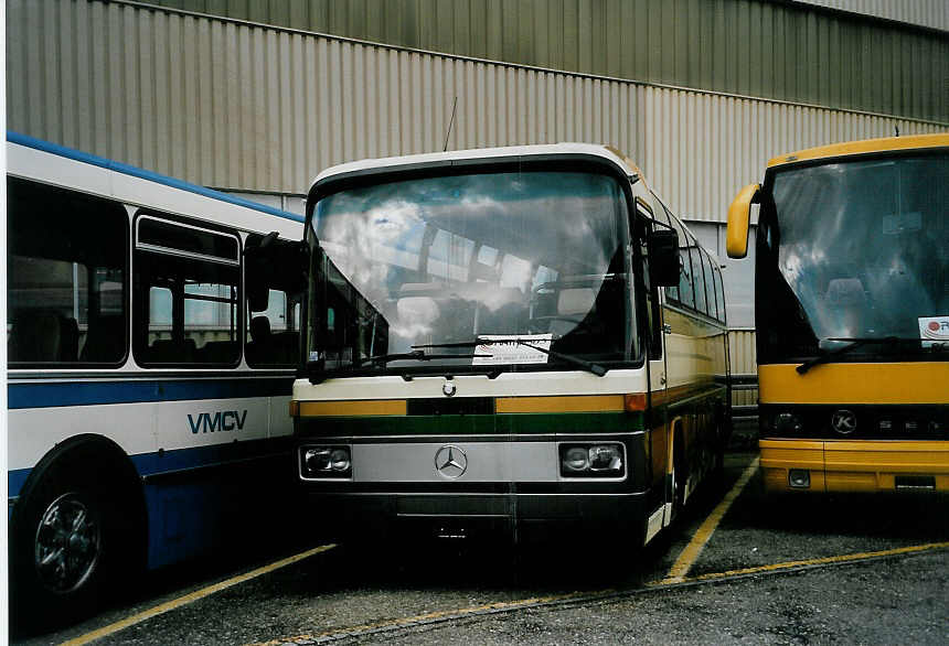 (057'510) - B�hrer, Hirzel - Mercedes am 30. November 2002 in Biel, Rattinbus