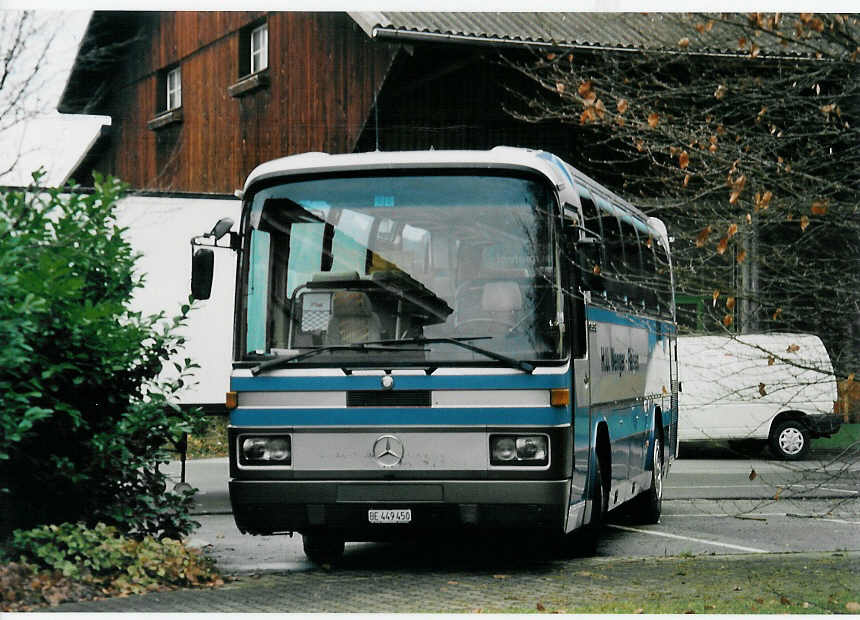 (057'727) - Wenger, Fahrni - BE 449'450 - Mercedes (ex Famo, S�deren) am 24. Dezember 2002 in Thun, Grabengut