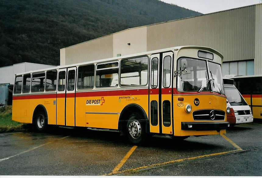 (057'932) - Keller, Degersheim - Mercedes/T�scher (ex Schregenberger, Degersheim) am 29. Dezember 2002 in Biel, Rattinbus