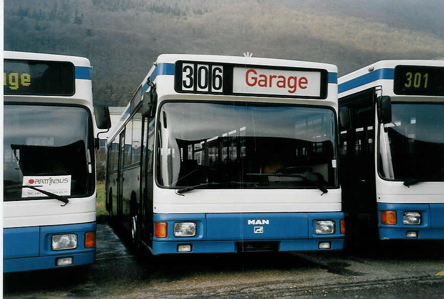 (058'527) - H�rzeler, Dietikon - Nr. 20 - MAN am 18. Januar 2003 in Biel, Rattinbus