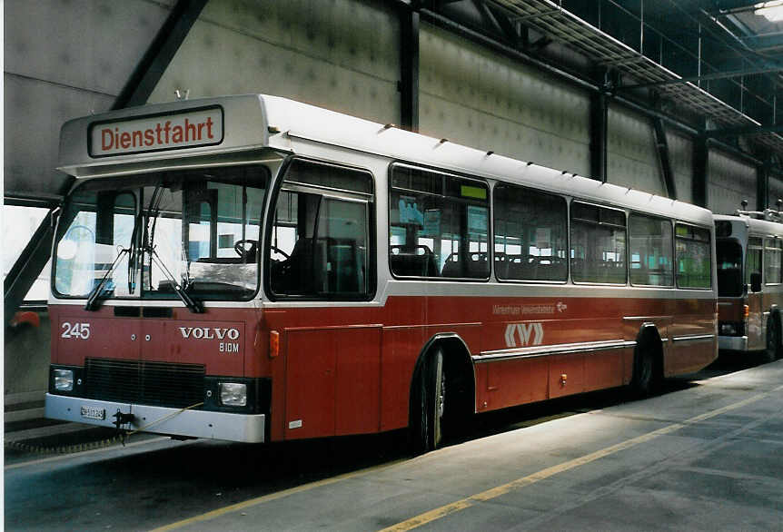(059'002) - WV Winterthur - Nr. 245/ZH 511'245 - Volvo/Hess am 20. Februar 2003 in Winterthur, Depot Gr�zefeld
