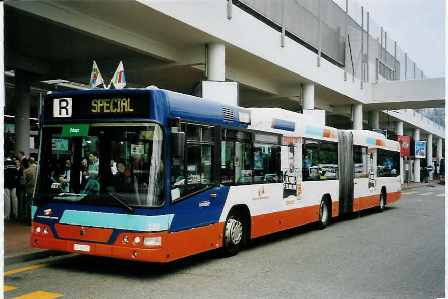 (059'135) - TPG Gen�ve - Nr. 328/GE 96'711 - Volvo am 16. M�rz 2003 in Gen�ve, Palexpo