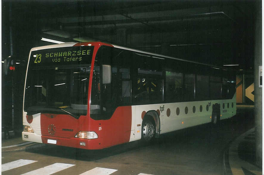 (059'311) - TPF Fribourg - Nr. 15/FR 300'303 - Mercedes am 16. M�rz 2003 in Fribourg, Busbahnhof