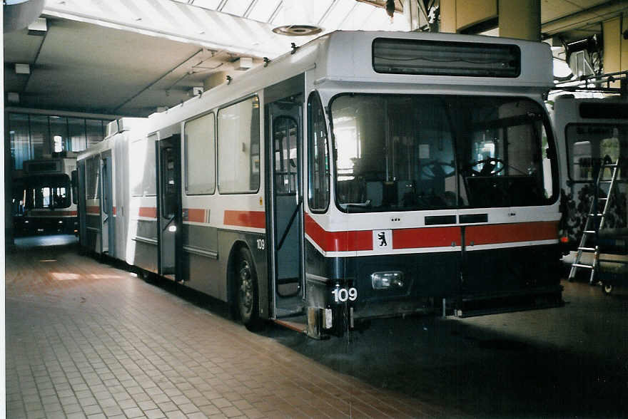 (059'513) - VBSG St. Gallen - Nr. 109 - Saurer/Hess Gelenktrolleybus am 29. M�rz 2003 in St. Gallen, Depot