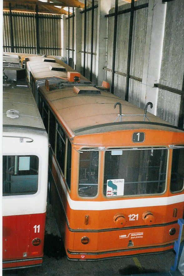 (059'601) - WV Winterthur (TVS) - Nr. 121 - Saurer/Hess Gelenktrolleybus am 30. M�rz 2003 in Niederscherli
