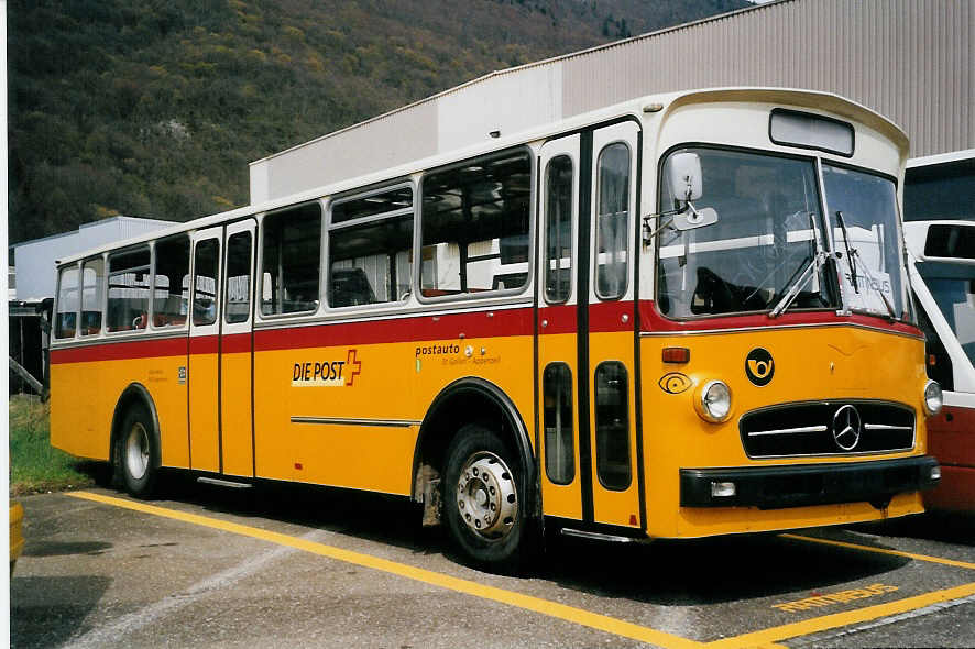 (059'721) - Keller, Degersheim - Mercedes/T�scher (ex Schregenberger, Degersheim) am 14. April 2003 in Biel, Rattinbus
