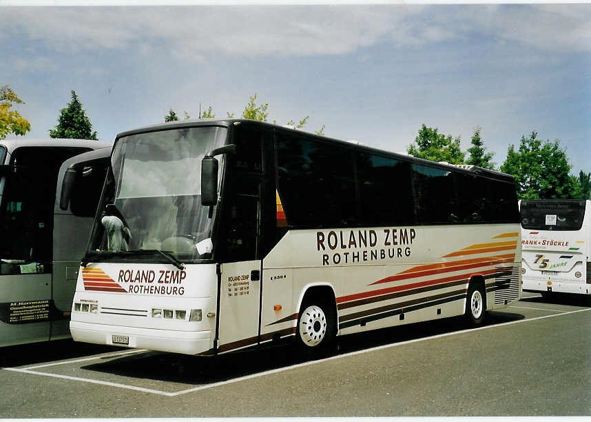 (060'608) - Zemp, Rothenburg - LU 137'573 - Dr�gm�ller am 3. Juni 2003 in Thun, Seestrasse