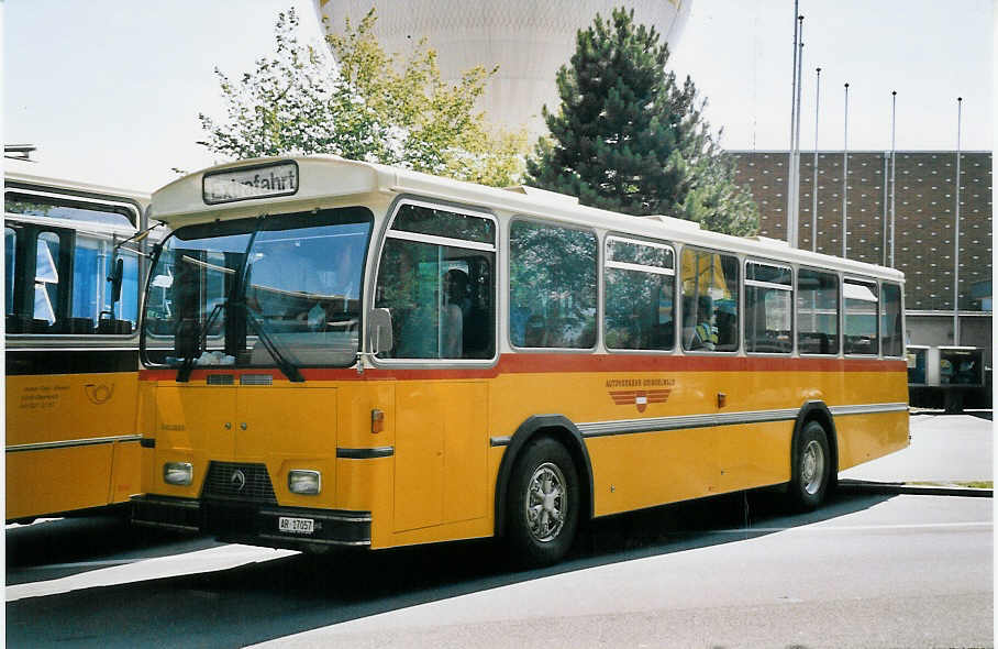 (061'427) - Osthues, Teufen - Nr. 15/AR 17'057 - Saurer-Leyland/Hess (ex AVG Grindelwald Nr. 15; ex RhV Altst�tten Nr. 42) am 13. Juli 2003 in Luzern, Verkehrshaus