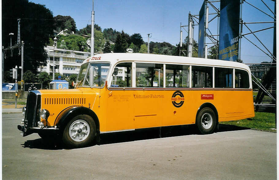 (061'527) - Guggenb�hl, Wettswil - ZH 60'675 - Berna/Hess (ex Bass, Frasnacht; ex Heilst�tte, Allerheiligenberg) am 13. Juli 2003 in Luzern, Verkehrshaus