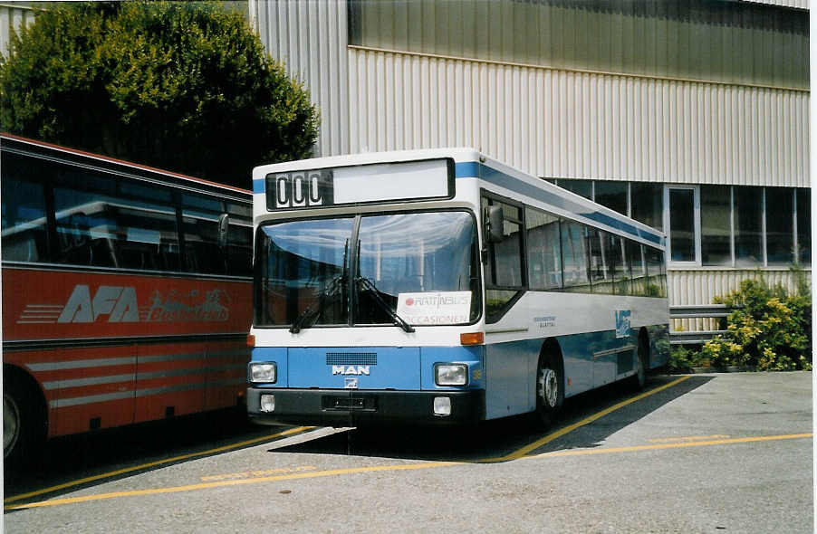 (061'903) - Fr�hlich, Z�rich - Nr. 38 - MAN (ex H�rzeler, Dietikon Nr. 38) am 22. Juli 2003 in Biel, Rattinbus