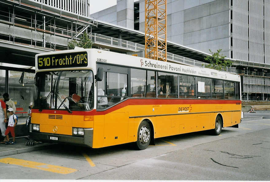 (061'912) - ASN Stadel - ZH 6962 - Mercedes am 25. Juli 2003 in Z�rich, Flughafen