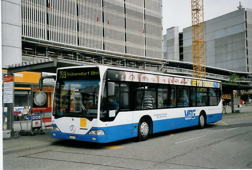 (061'913) - Welti-Furrer, Z�rich - Nr. 92/ZH 661'192 - Mercedes am 25. Juli 2003 in Z�rich, Flughafen