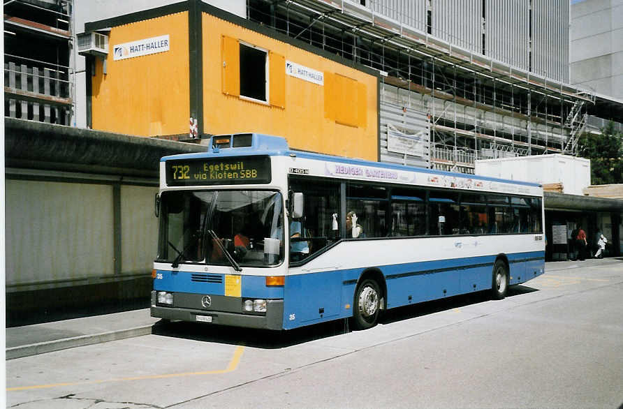 (061'920) - Maag, Kloten - Nr. 35/ZH 498'435 - Mercedes am 25. Juli 2003 in Z�rich, Flughafen