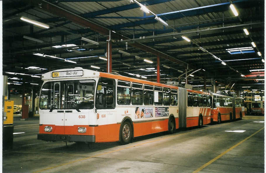(062'411) - TPG Gen�ve - Nr. 638 - FBW/Hess Gelenktrolleybus am 4. August 2003 in Gen�ve, D�p�t