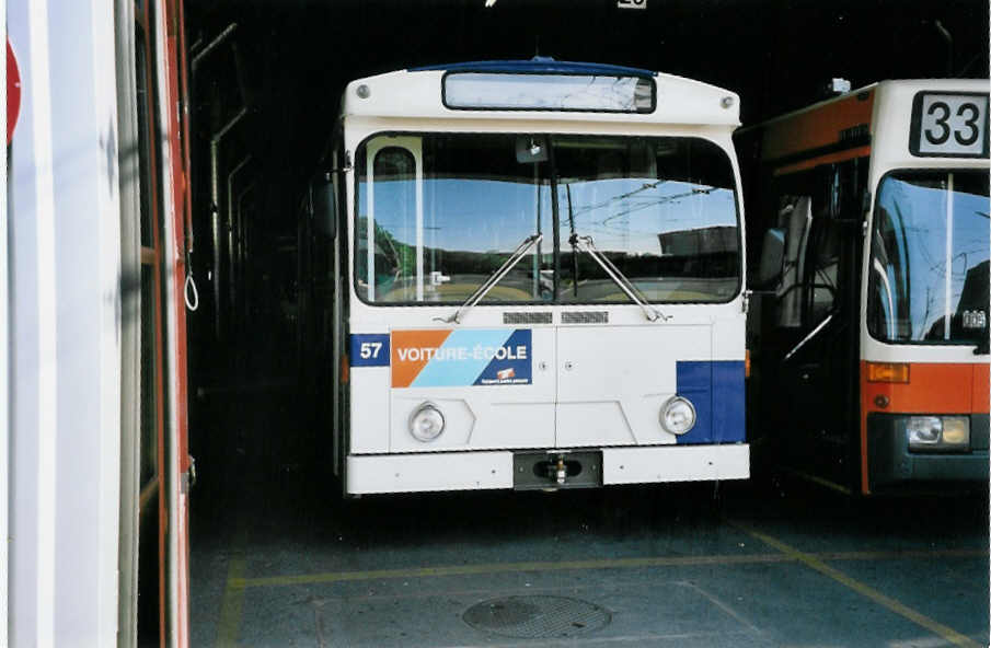 (062'413) - TPG Gen�ve (TL 706) - Nr. 57 - FBW/Hess Trolleybus (ex Nr. 786) am 4. August 2003 in Gen�ve, D�p�t