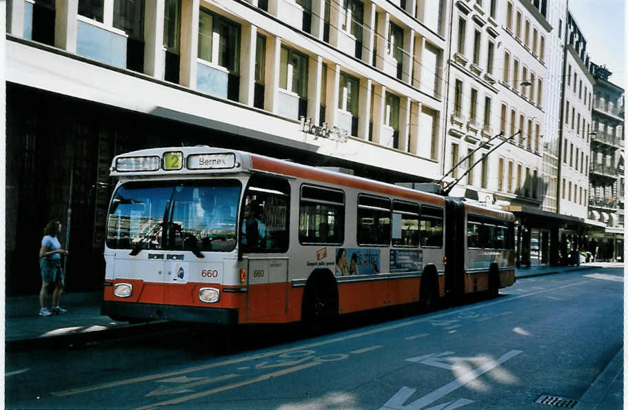 (062'420) - TPG Gen�ve - Nr. 660 - Saurer/Hess Gelenktrolleybus am 4. August 2003 in Gen�ve, Bel-Air