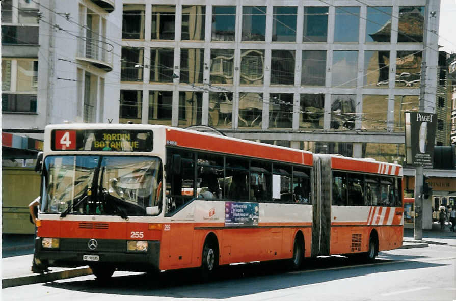 (062'504) - TPG Gen�ve - Nr. 255/GE 96'185 - Mercedes am 4. August 2003 in Gen�ve, Bel-Air