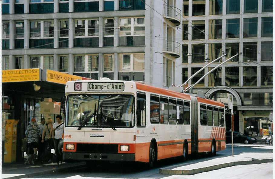(062'509) - TPG Gen�ve - Nr. 698 - NAW/Hess Gelenktrolleybus am 4. August 2003 in Gen�ve, Bel-Air