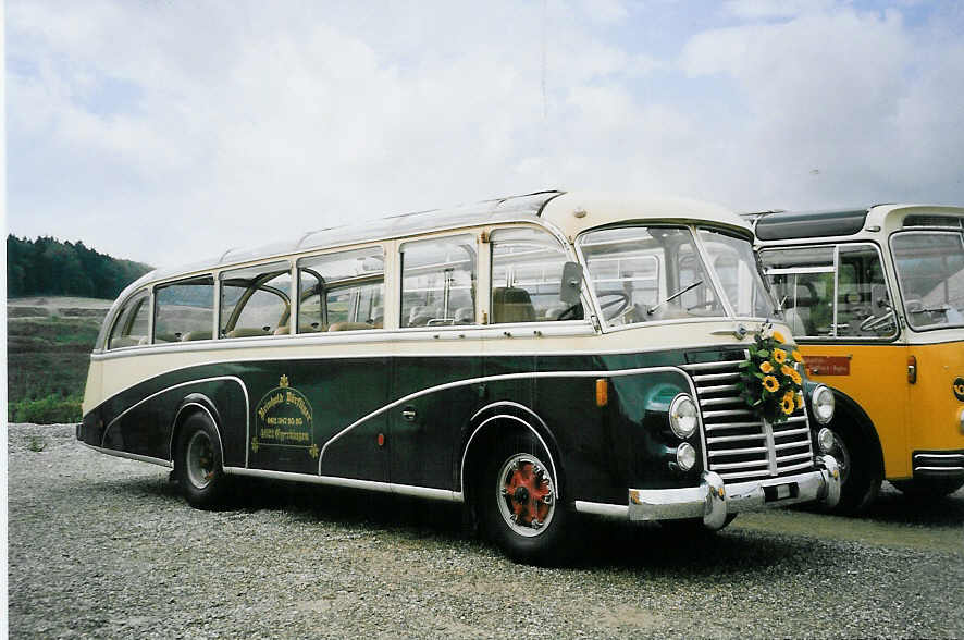 (063'014) - D�rfliger, Egerkingen - Saurer/Lauber (ex Steinemann, Schaffhausen; ex Wittwer, Neuch�tel) am 30. August 2003 in Niederbipp, Saurertreffen