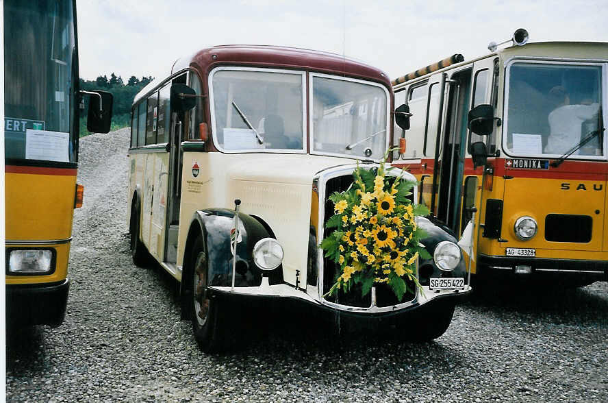 (063'018) - H�gli, Steinach - SG 255'422 - Saurer/R&J (ex EHC Biel; ex Leuenberger, Bern; ex AvH Heimenschwand Nr. 4) am 30. August 2003 in Niederbipp, Saurertreffen