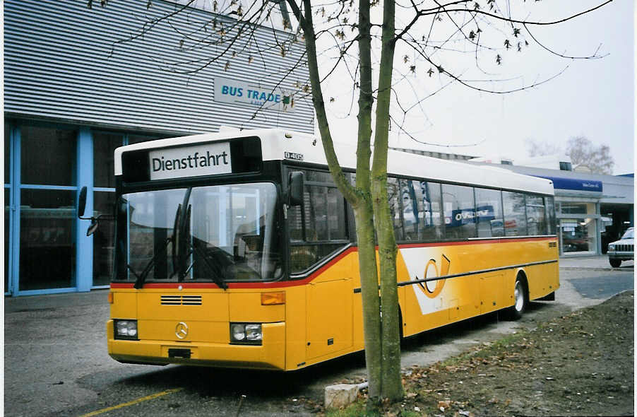 (064'408) - PostAuto Thal-G�u-Lebern - Mercedes (ex P 25'267) am 22. November 2003 in Biel, BTR